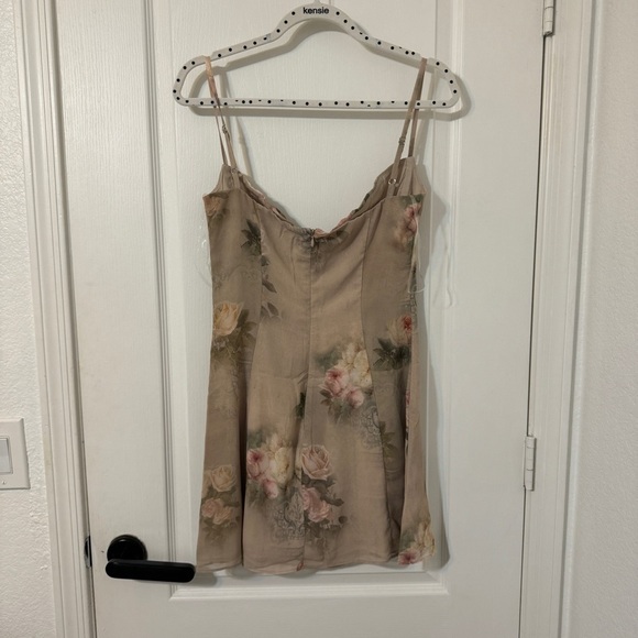 House of CB Floral Mini Dress - Cream and Pink - Picture 6 of 8